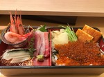 築地の朝食.jpg